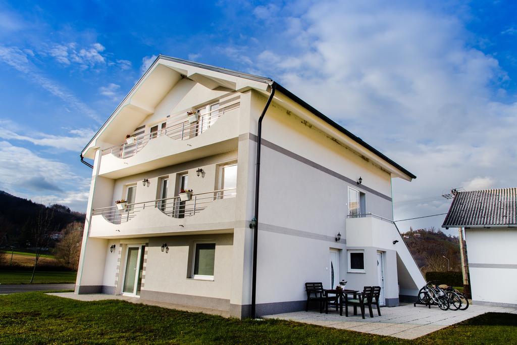 Apartments Ema Podcetrtek Ngoại thất bức ảnh